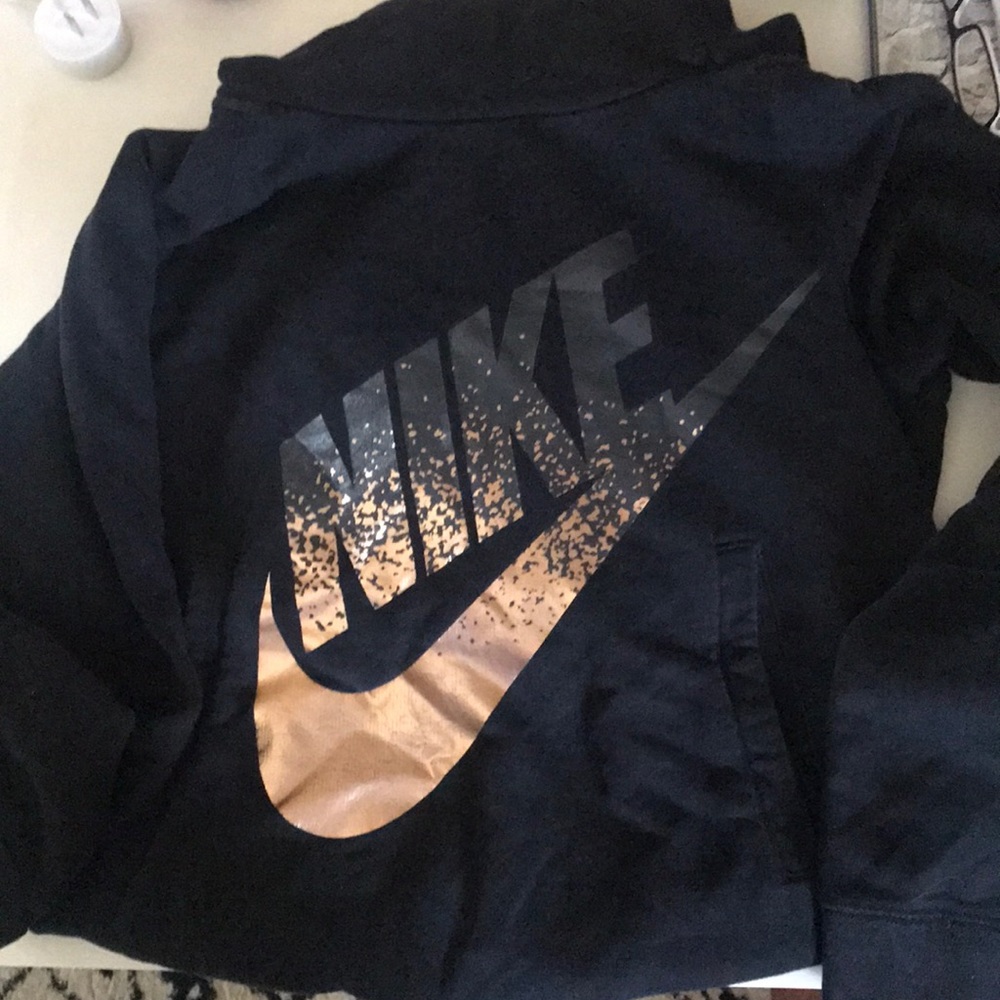 Nike sweatshirt